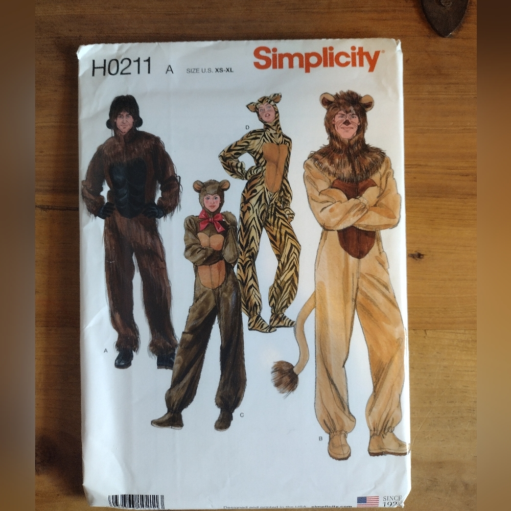 Simplicity H0211 A Size XS-XL Adult Costume Pattern